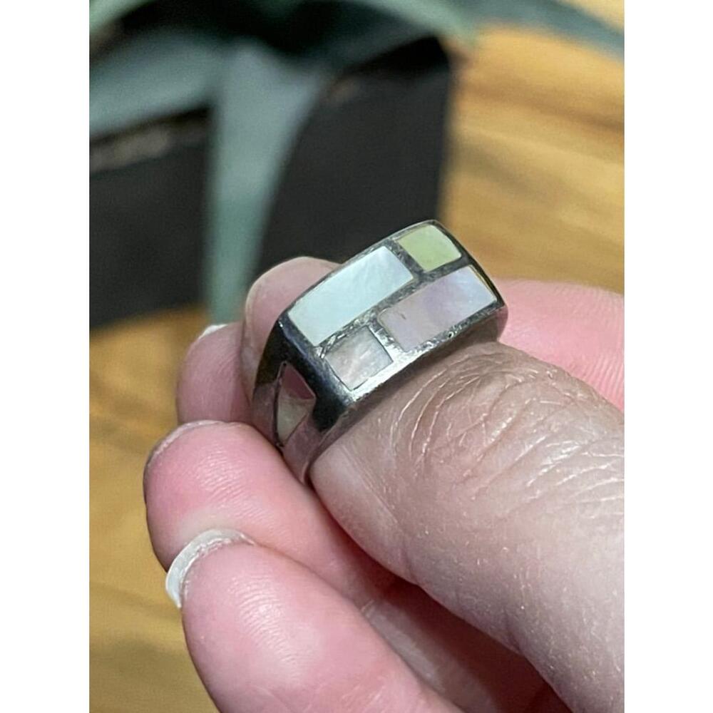 Vintage Sterling Silver .925 Mother Pearl Inlay Band Ring Pastel Coquette Sz 8